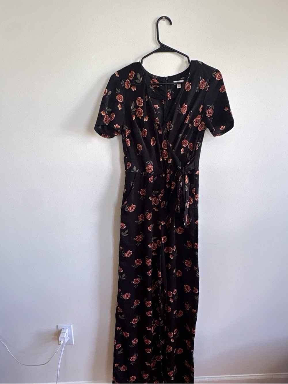 Floral jumpsuit in Black with Rose Print